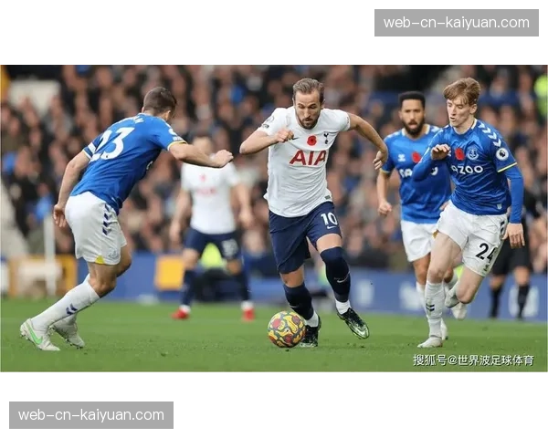 英超:纽卡斯尔联4-0大胜狼队,伊萨克完成帽子戏法 英超:纽卡斯尔联4-0大胜狼队,伊萨克完成帽子戏法